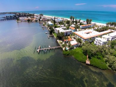 Located on the Bay Side & Short Walk to Beach